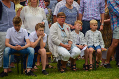 030-1.jpg-nggid03615-ngg0dyn-240x160x100-00f0w010c010r110f110r010t010