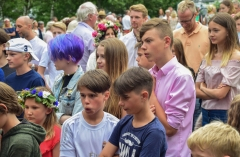 115-1.jpg-nggid03689-ngg0dyn-240x160x100-00f0w010c010r110f110r010t010